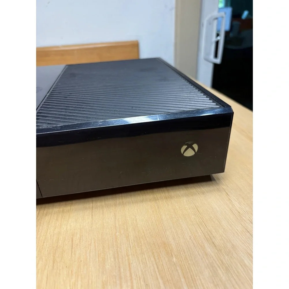 Microsoft Xbox One 500GB Black Video Game Console Model 1540 with Power Supply